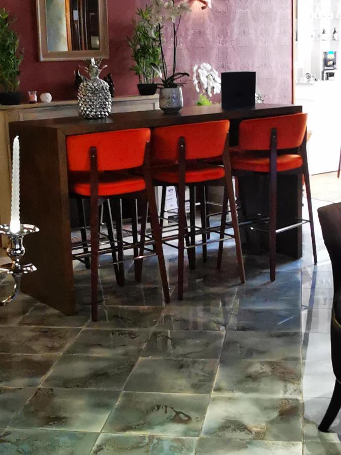 Hotel Eden Bethune Bagian luar foto