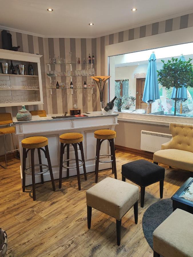 Hotel Eden Bethune Bagian luar foto